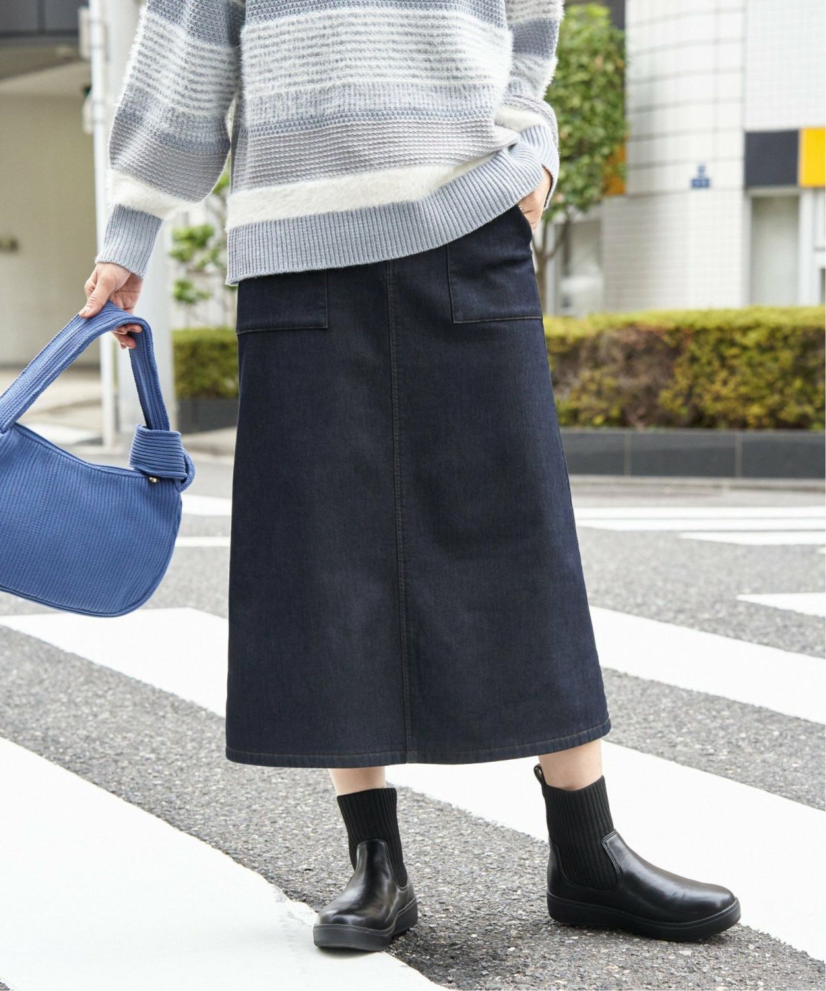 ネイビーブルー