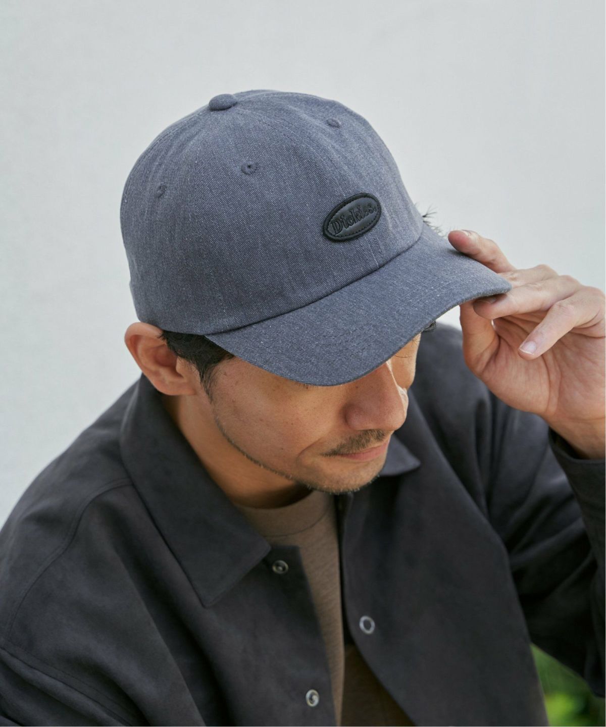 ダークネイビー