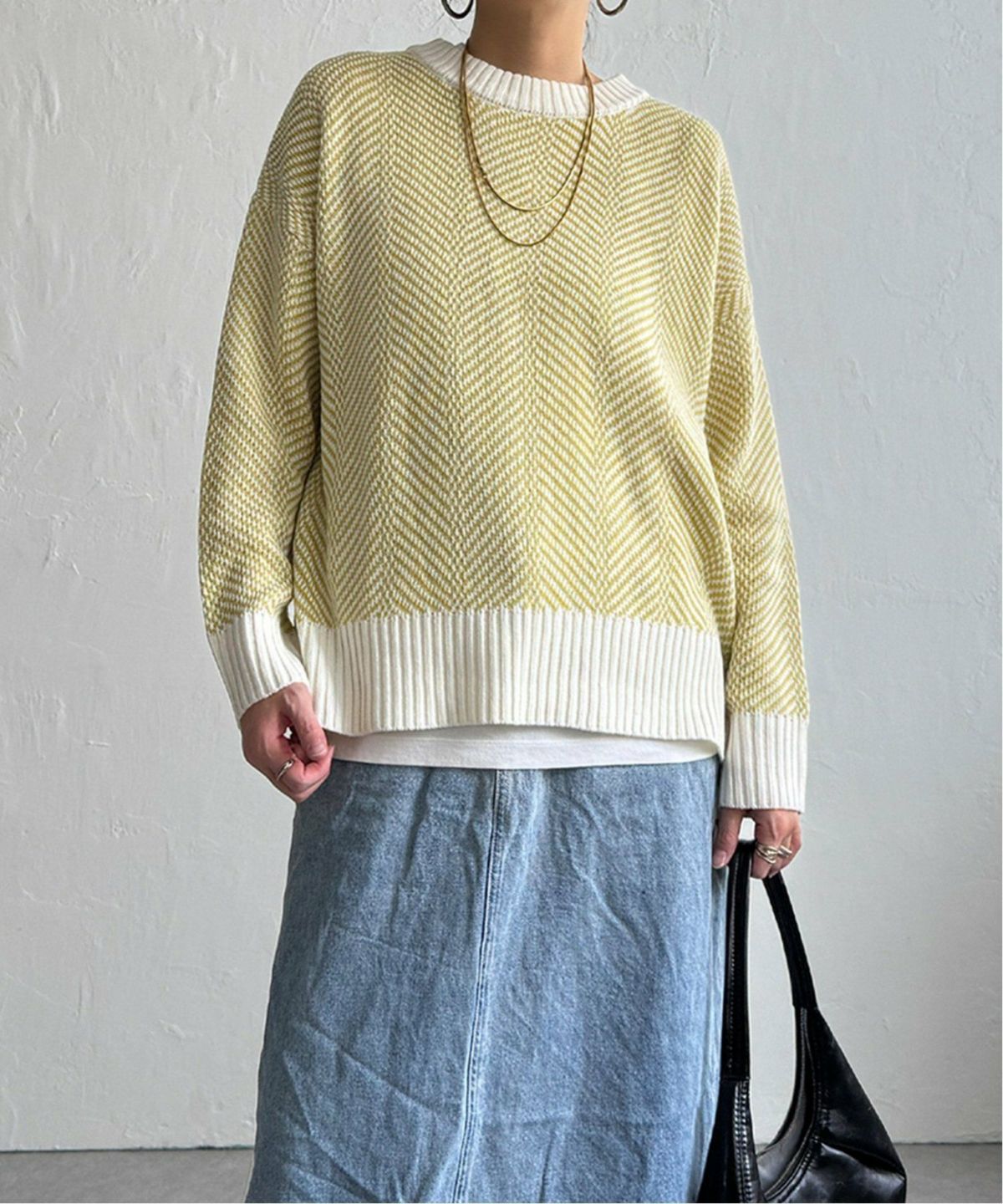 ライムグリーン