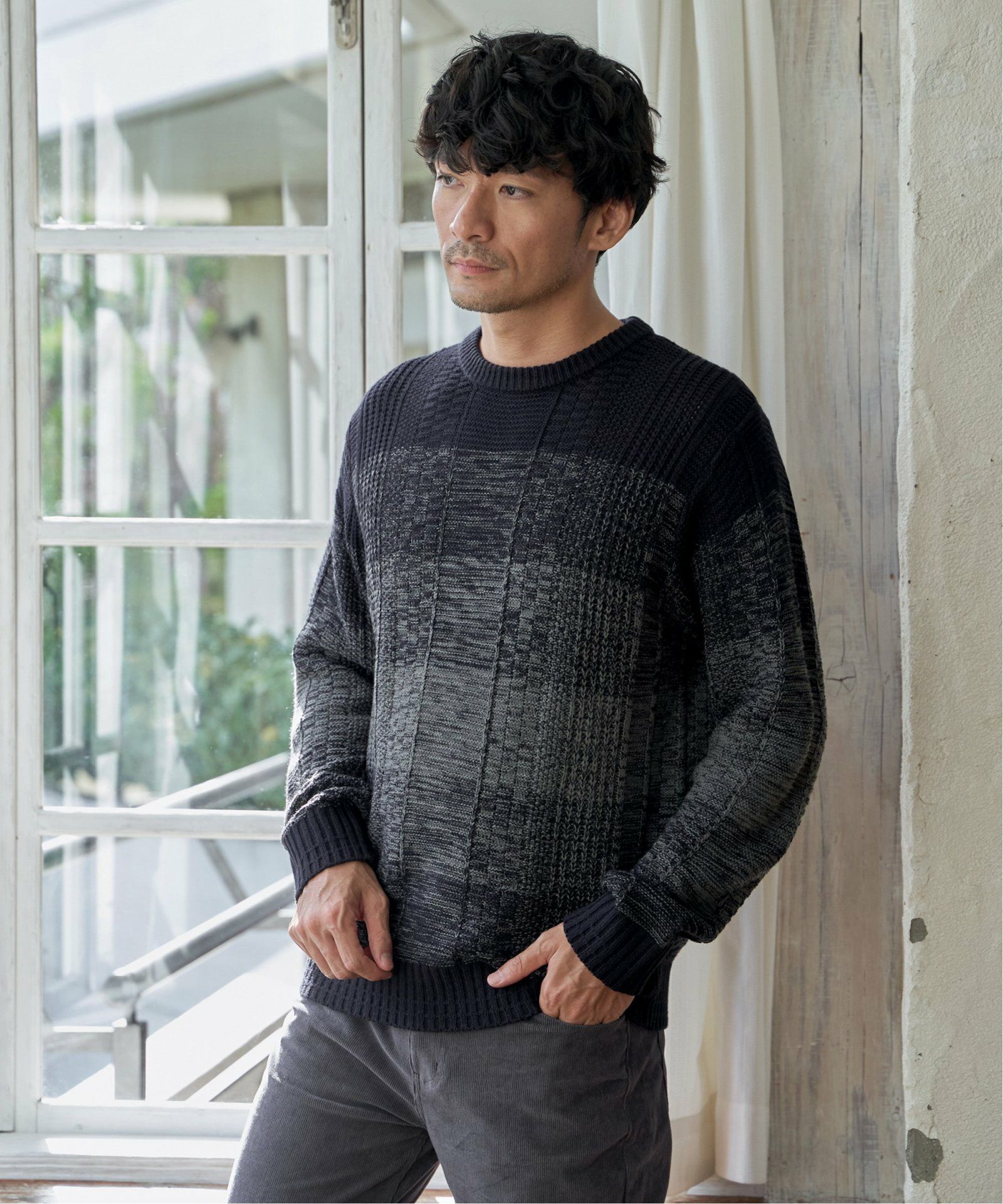 ネイビーブルー