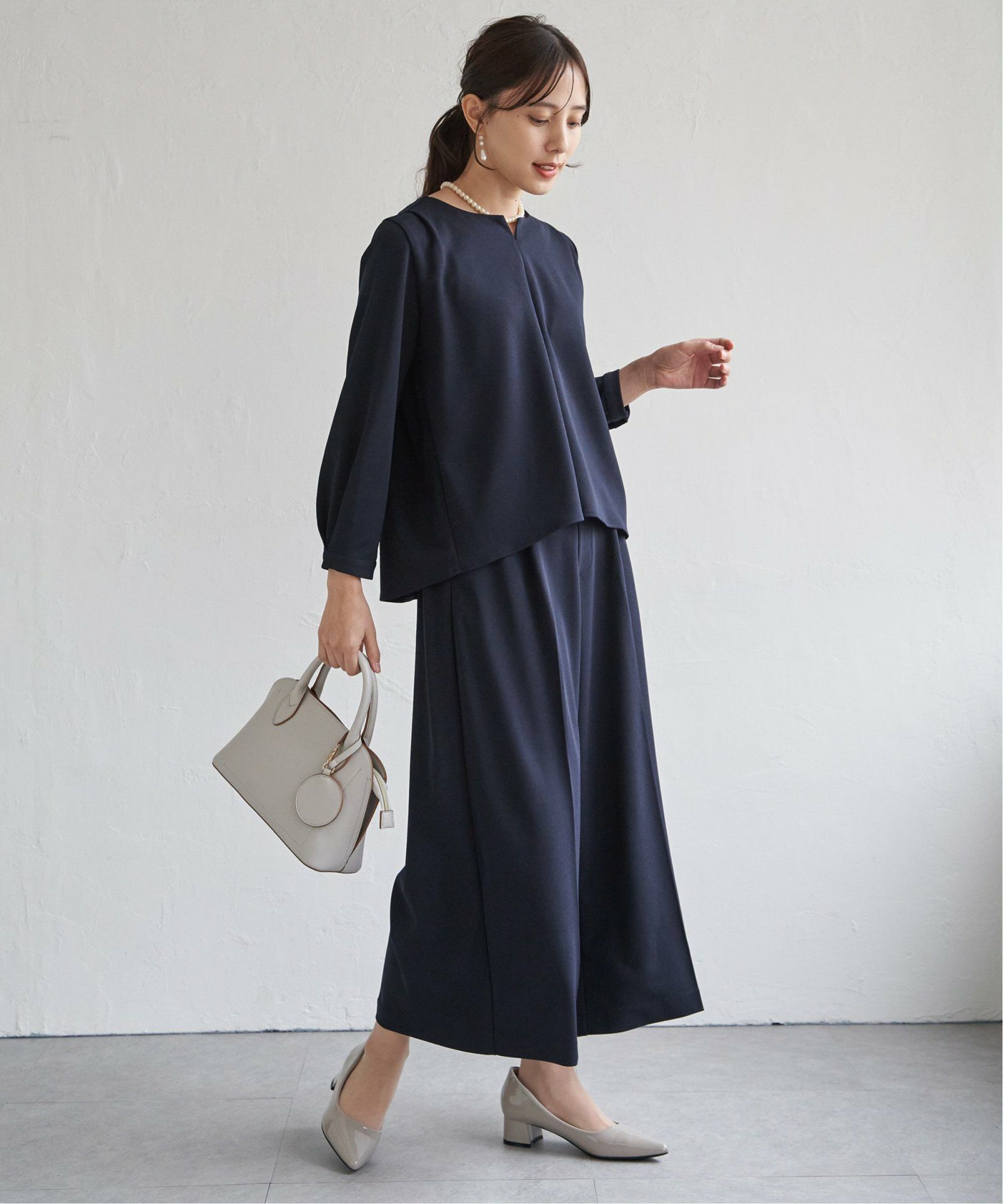 ネイビーブルー