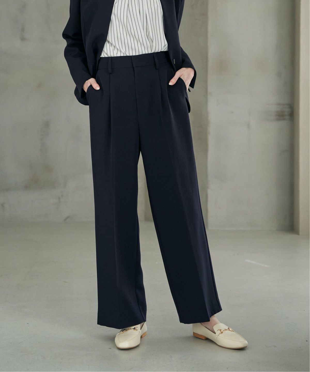 ネイビーブルー