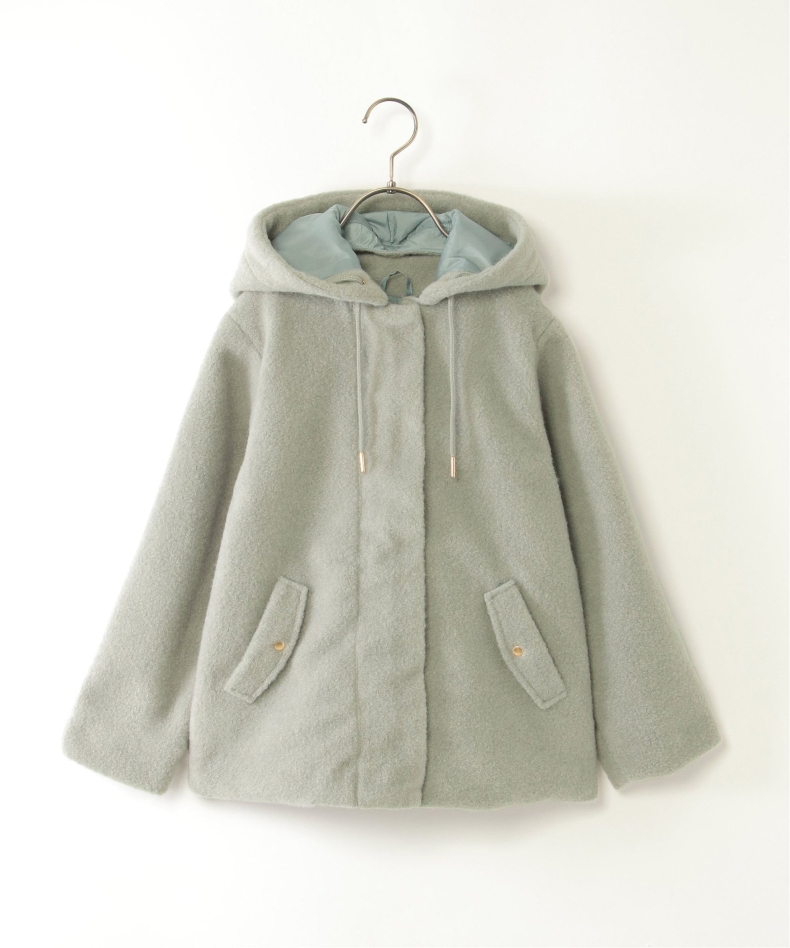 ミントグリーン