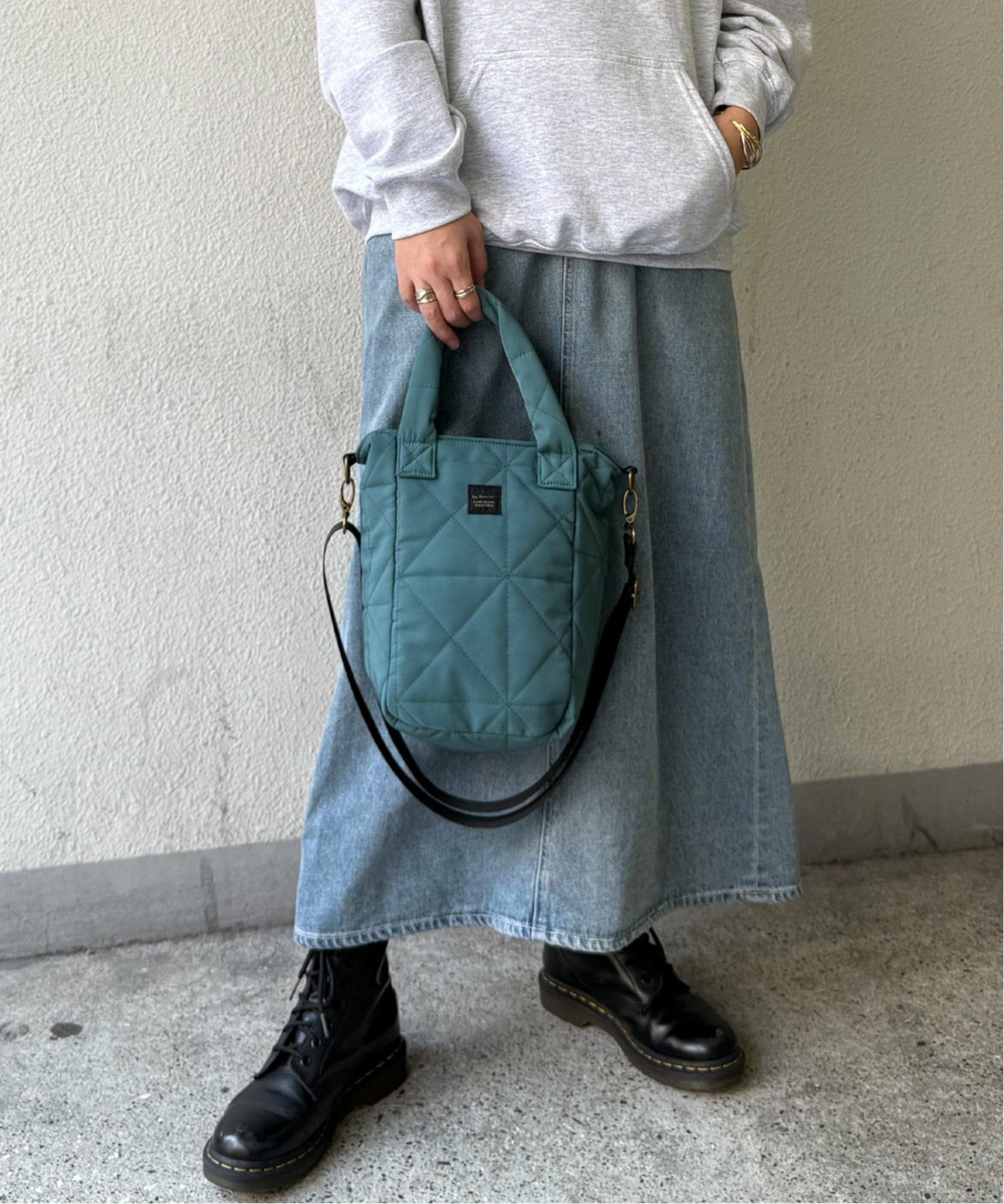 ブルーグリーン