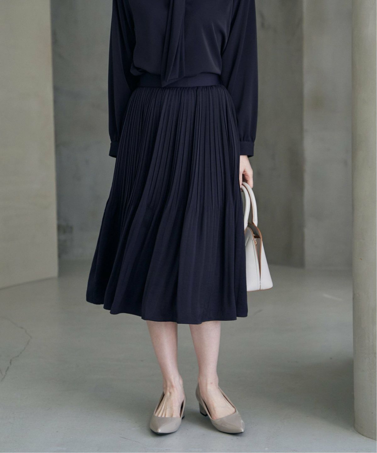 ネイビーブルー