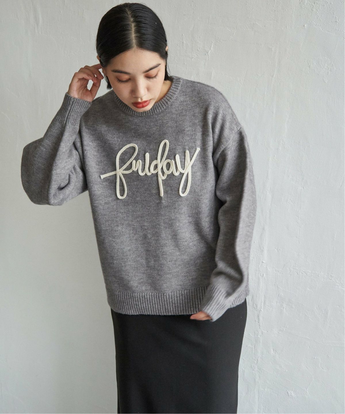 ミディアムグレー