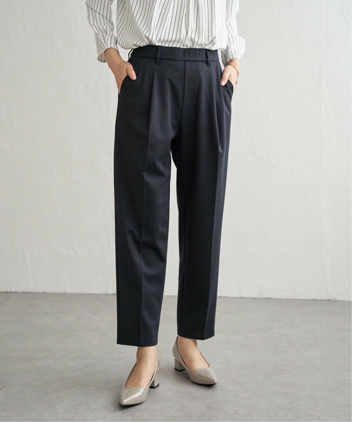 ネイビーブルー