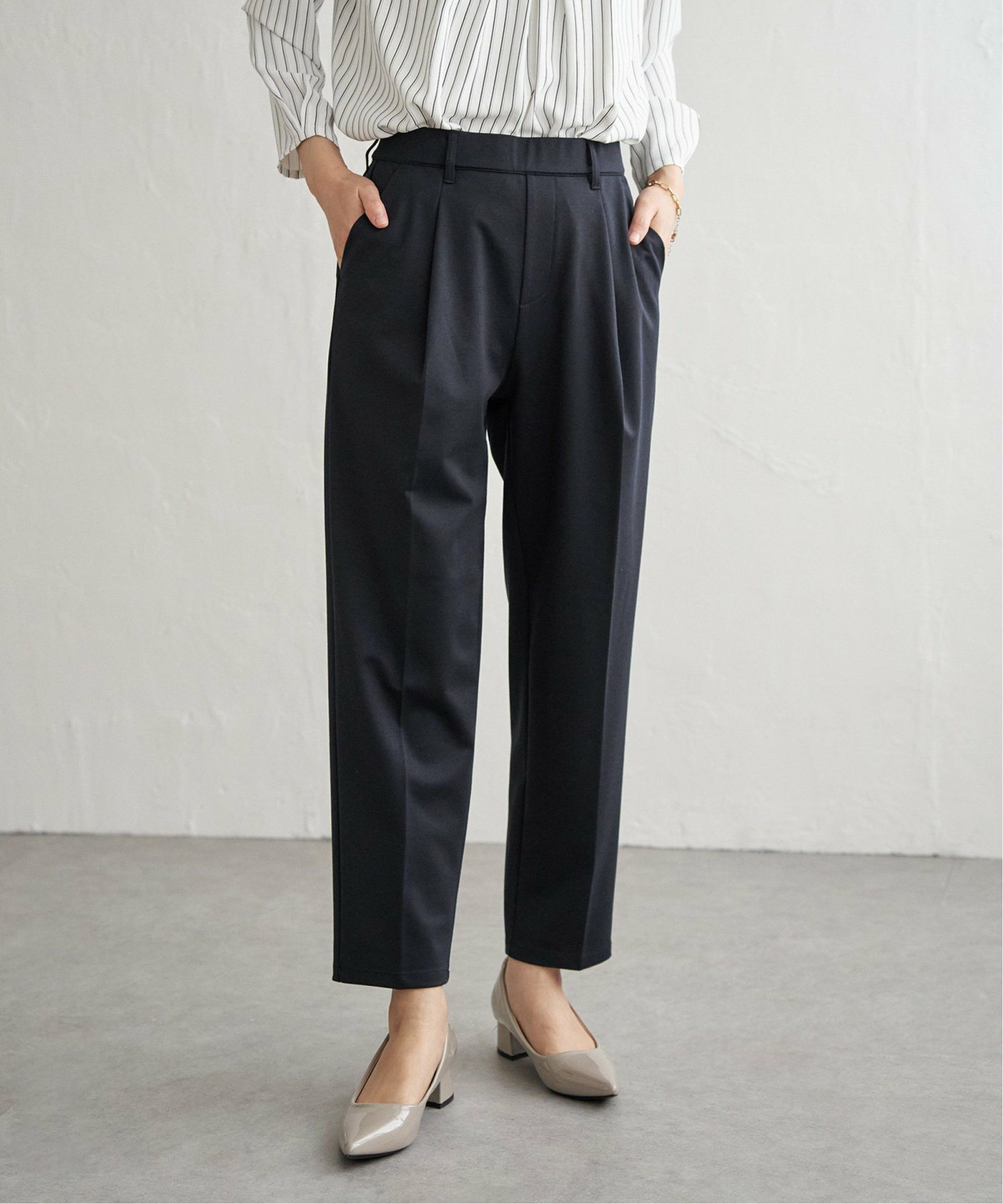 ネイビーブルー