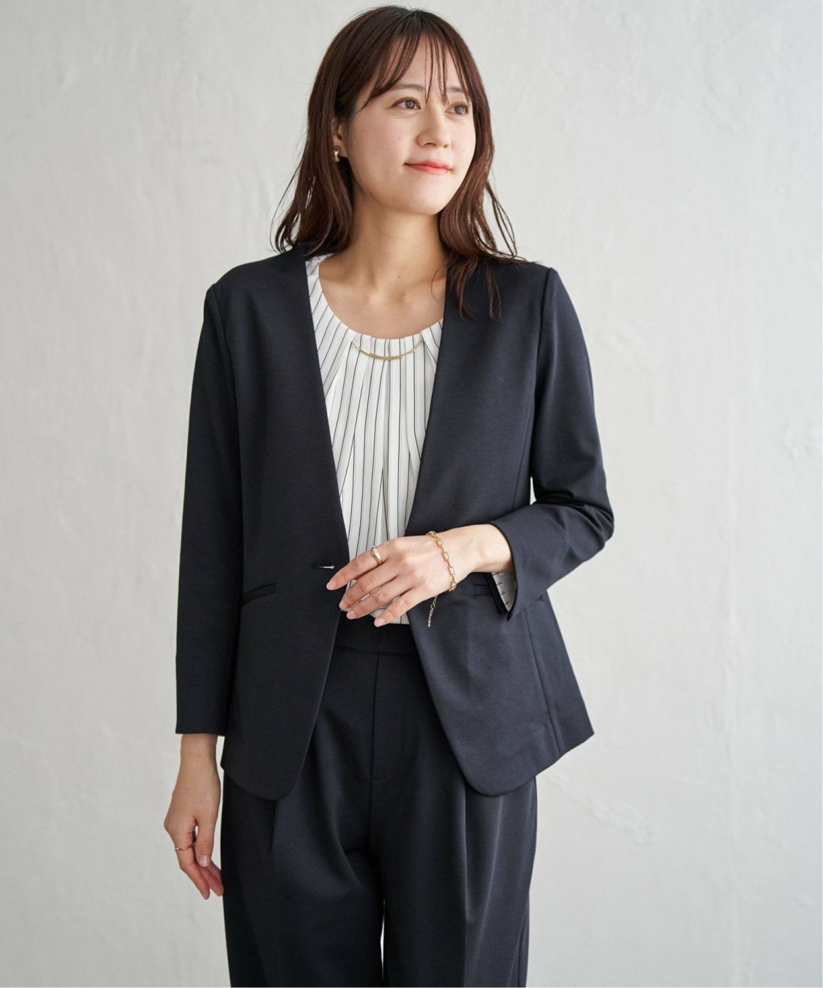 ネイビーブルー