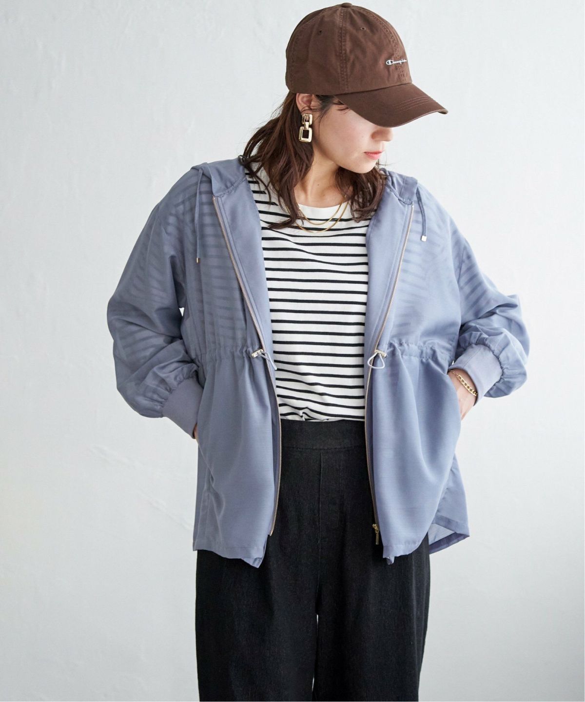 サックスブルー