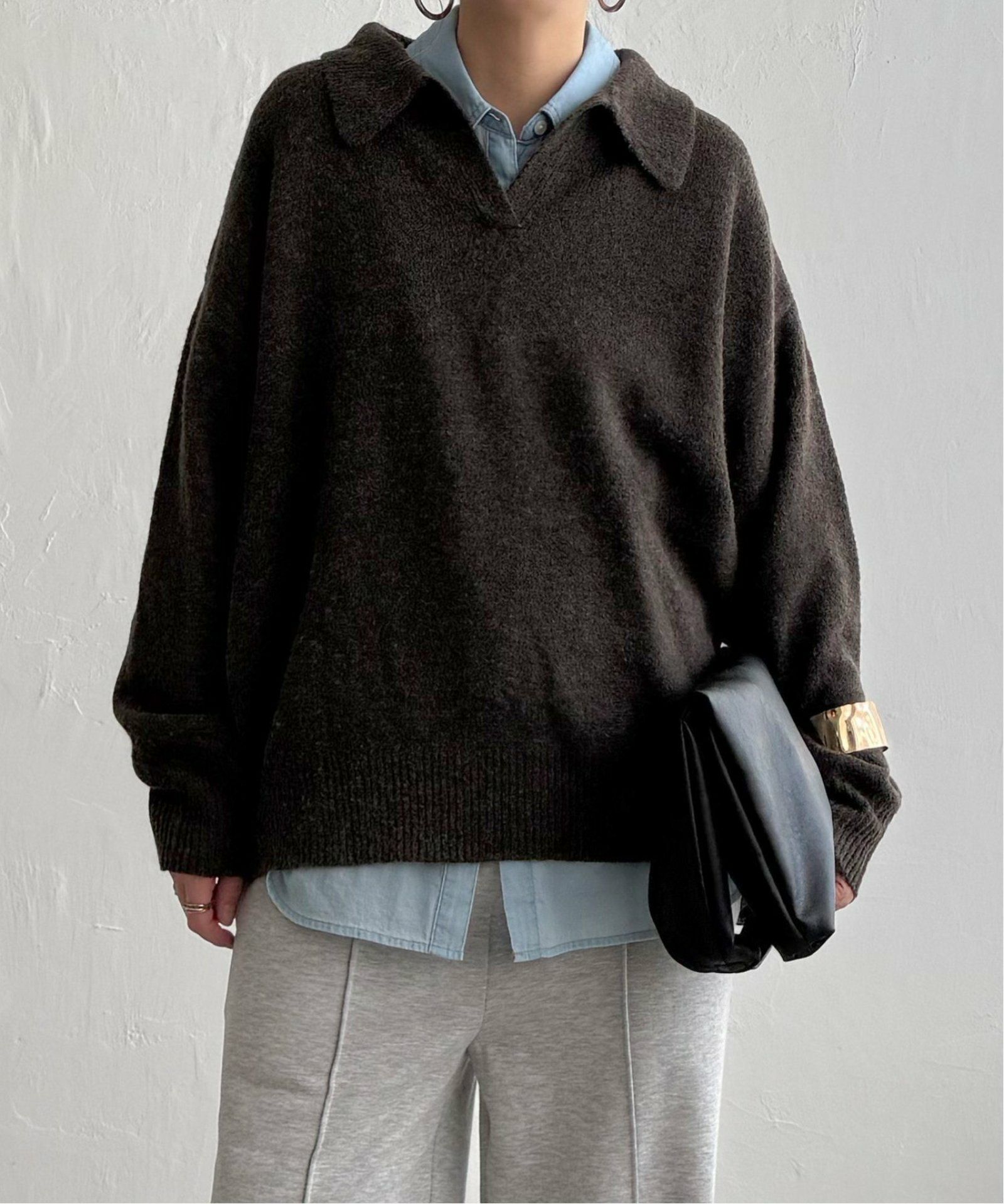 ダークブラウン