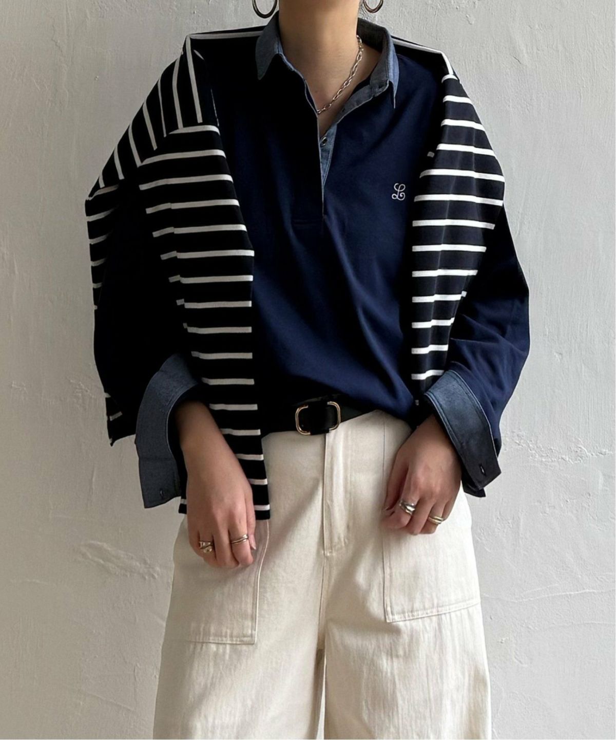 ネイビーブルー