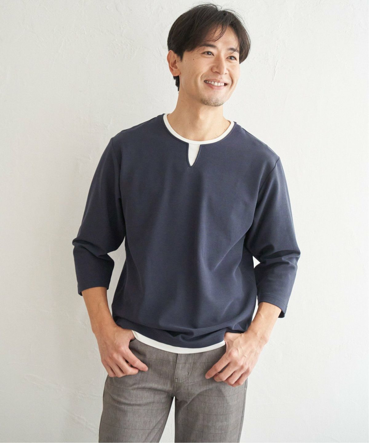 ネイビーブルー