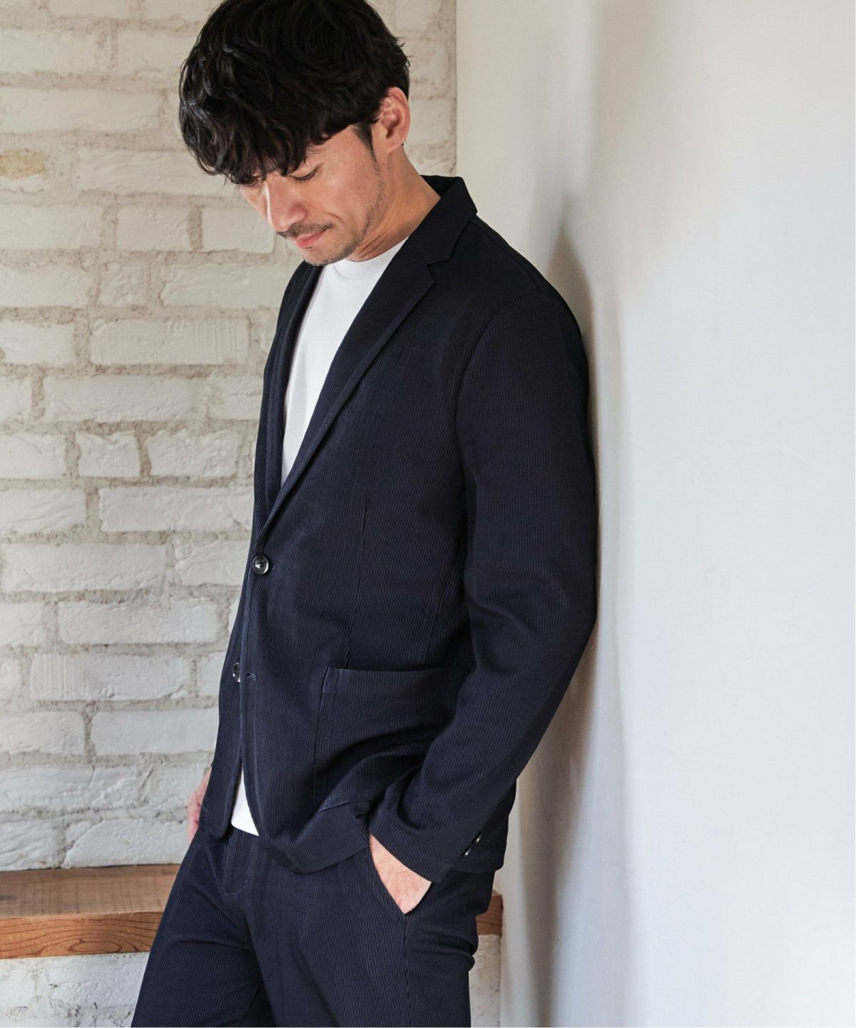 ネイビーブルー