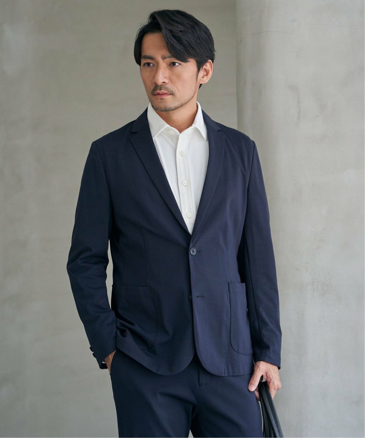 ネイビーブルー