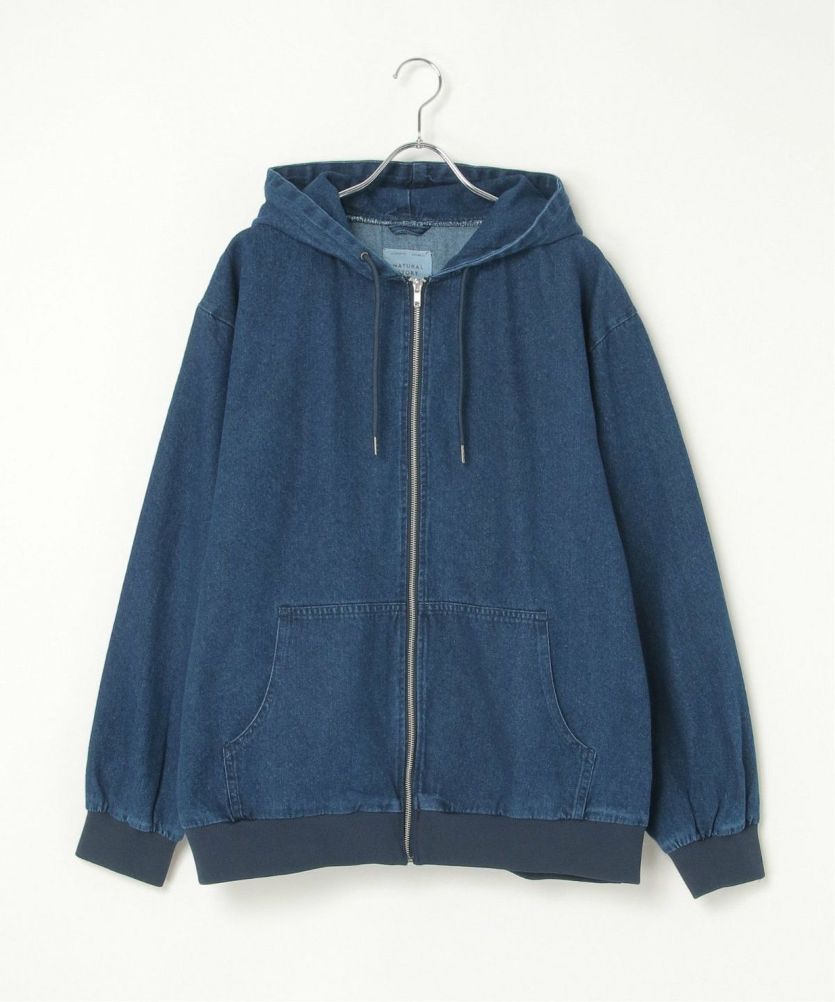 ロイヤルブルー