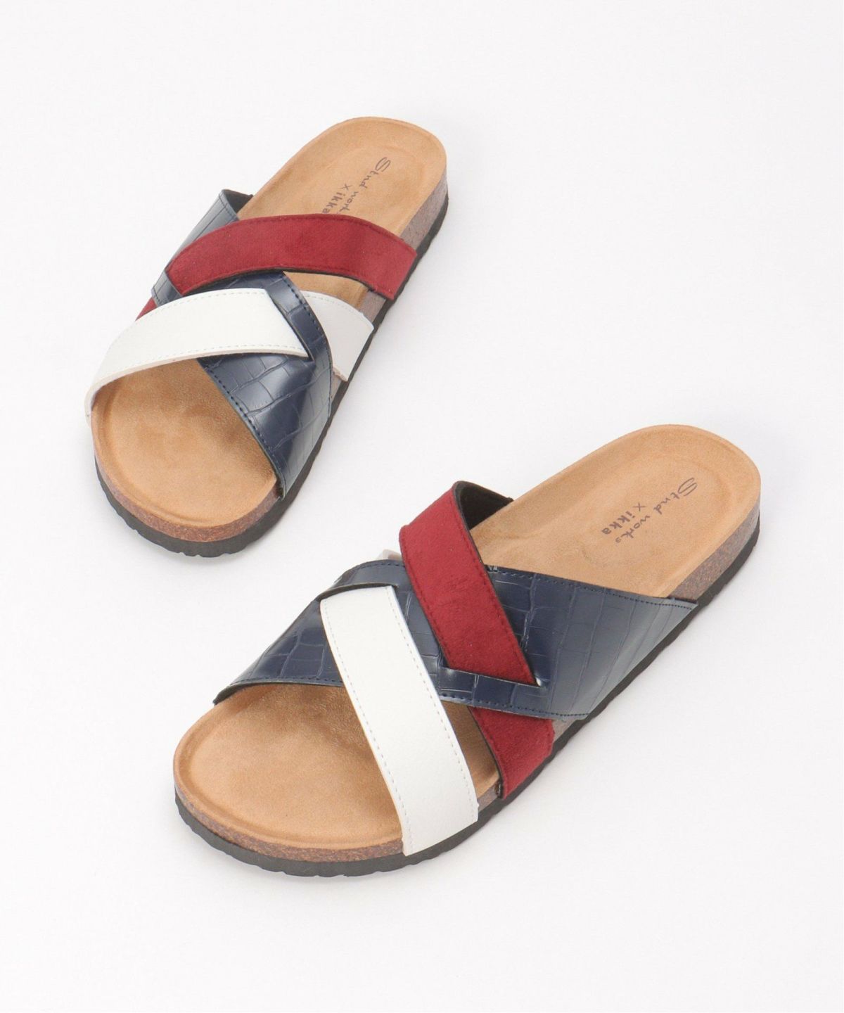 ネイビーブルー