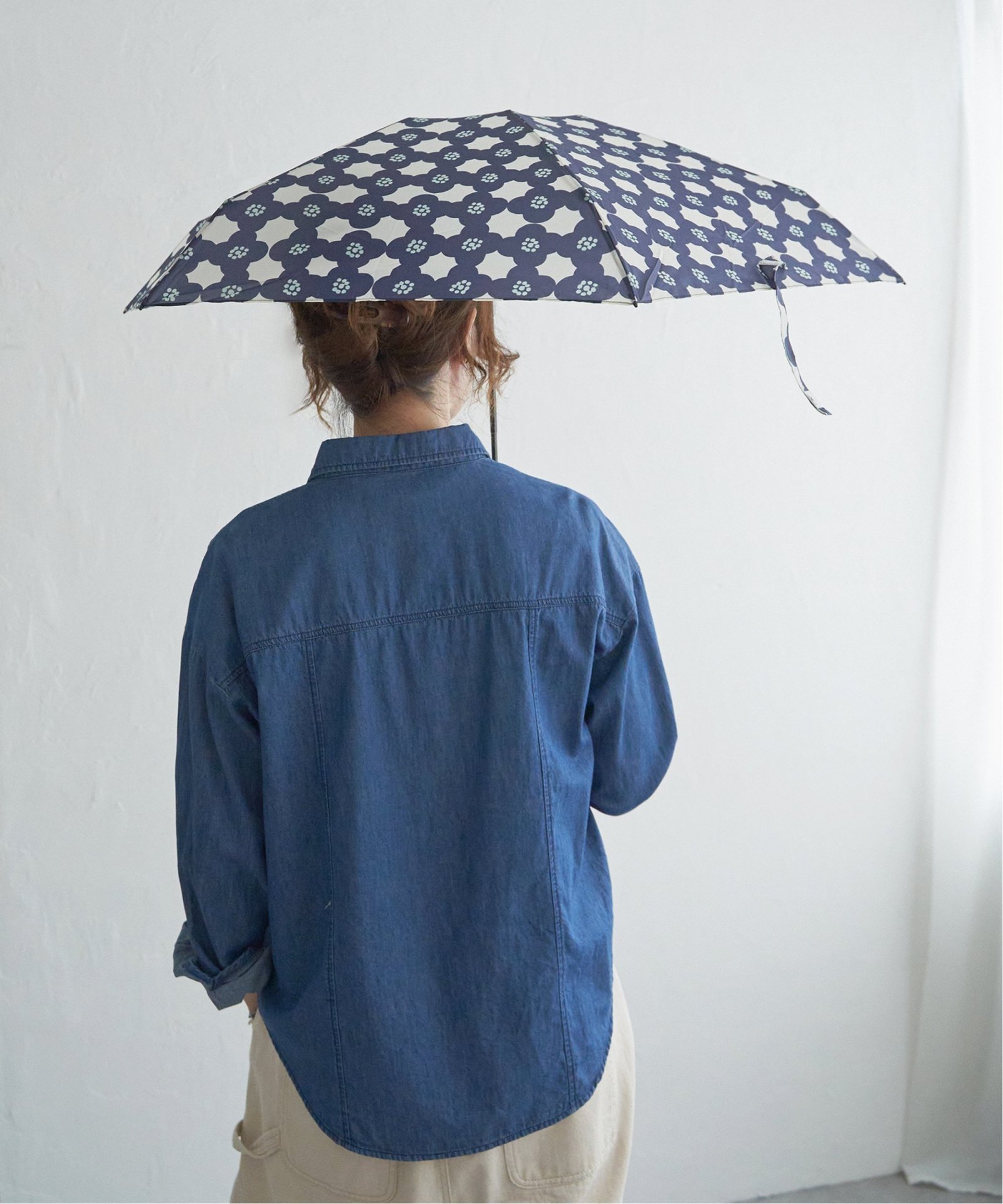 ネイビーブルー