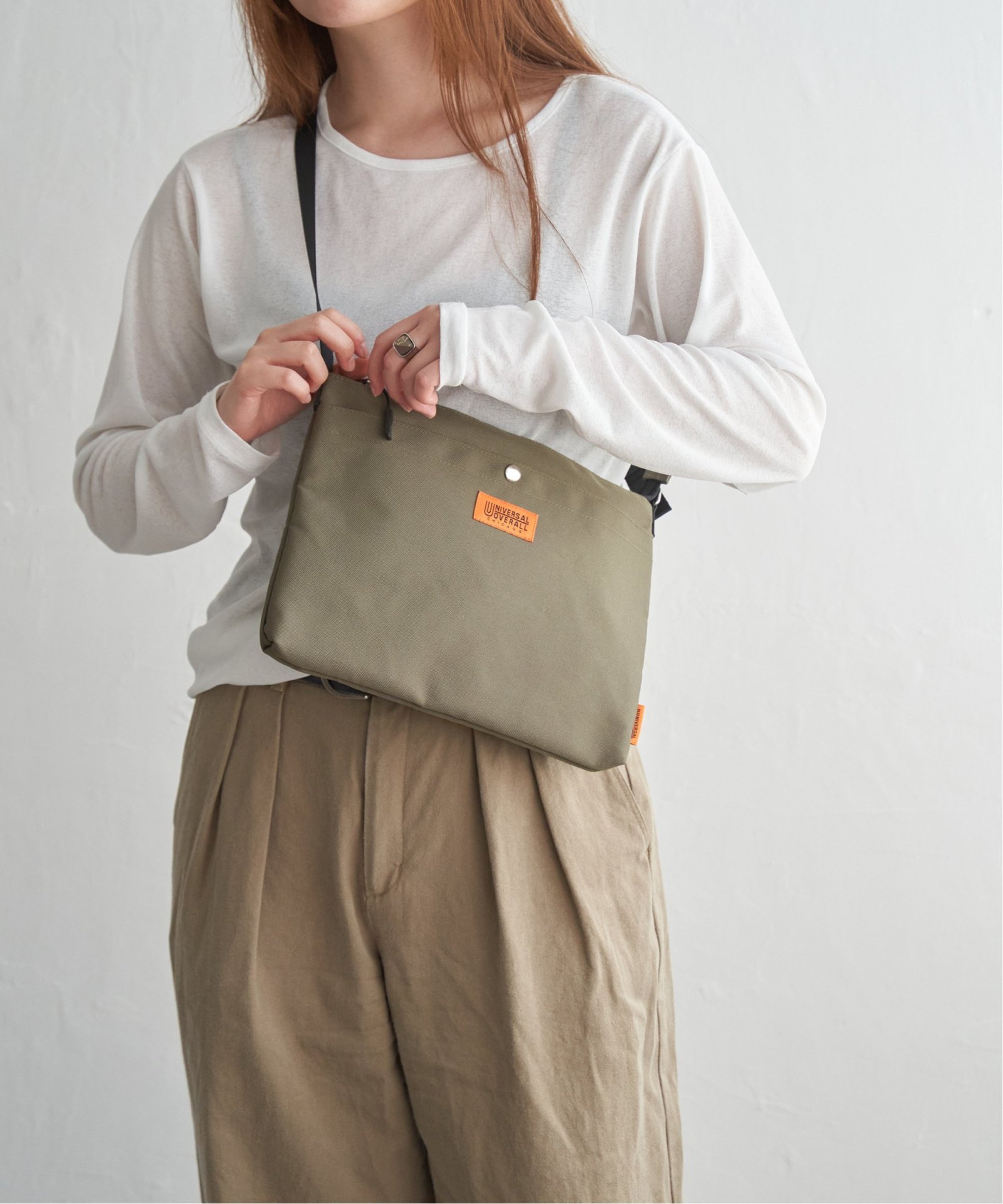 ネイビーブルー