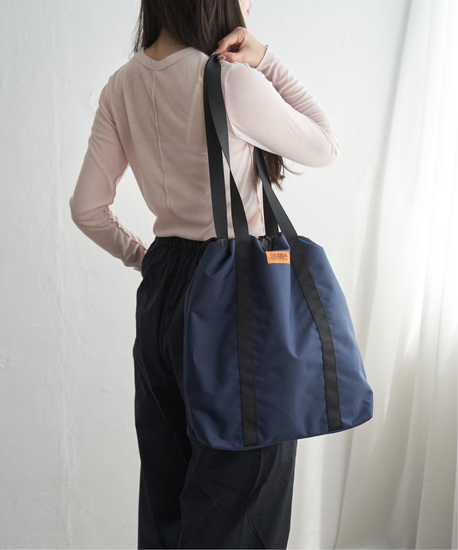 ネイビーブルー