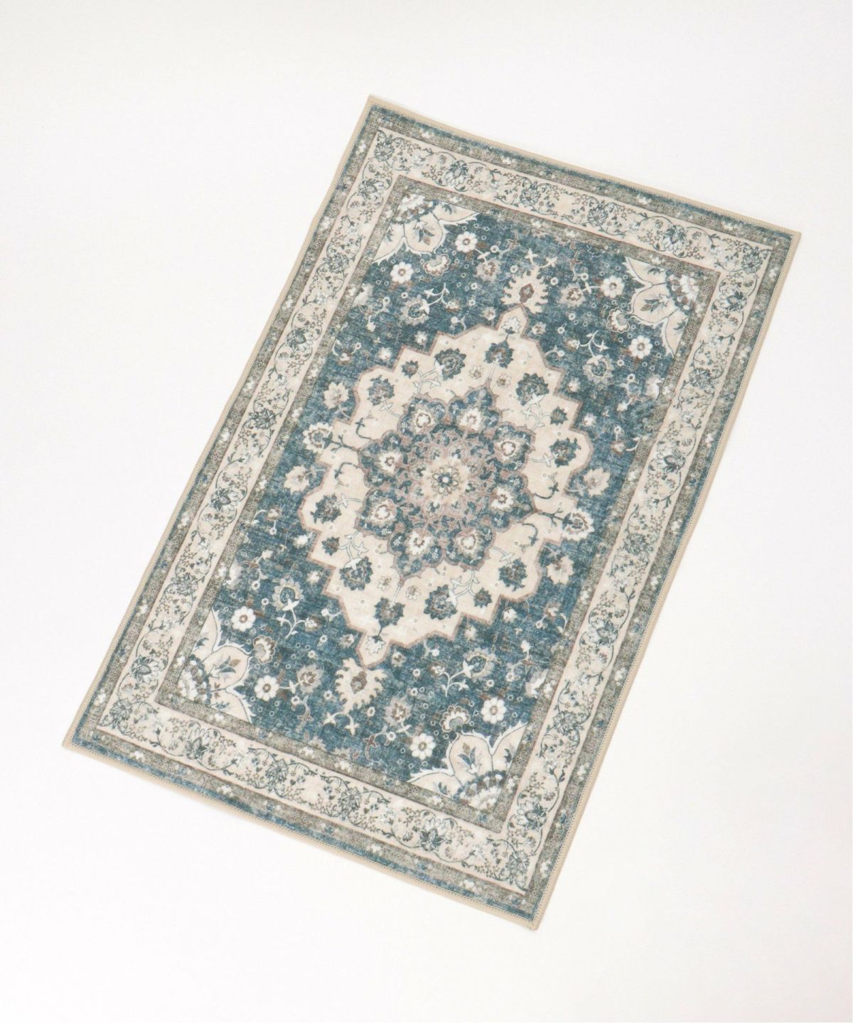 ネイビーブルー