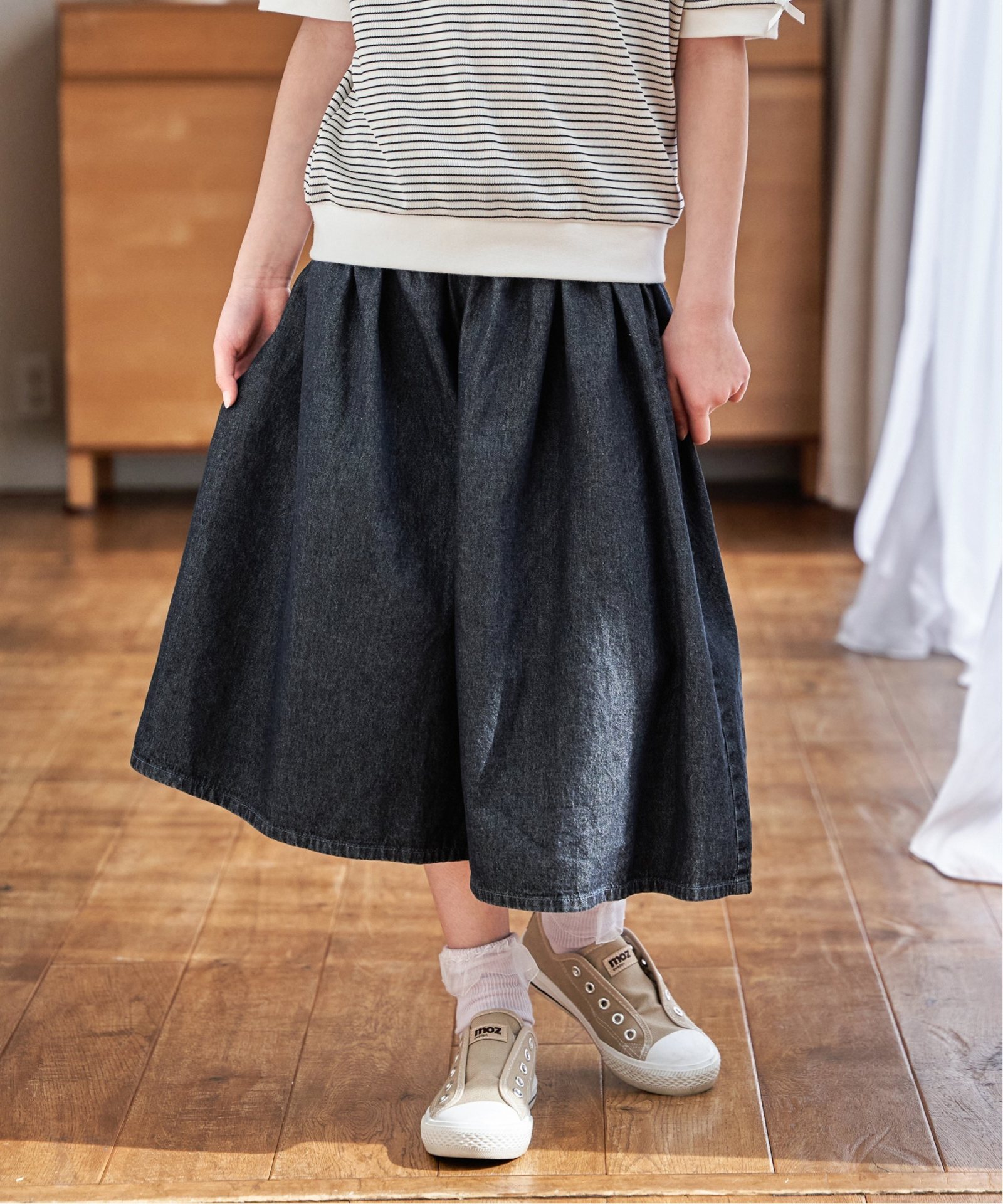 ネイビーブルー