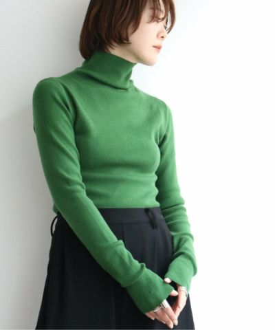 タートルネックロングスリーブニット