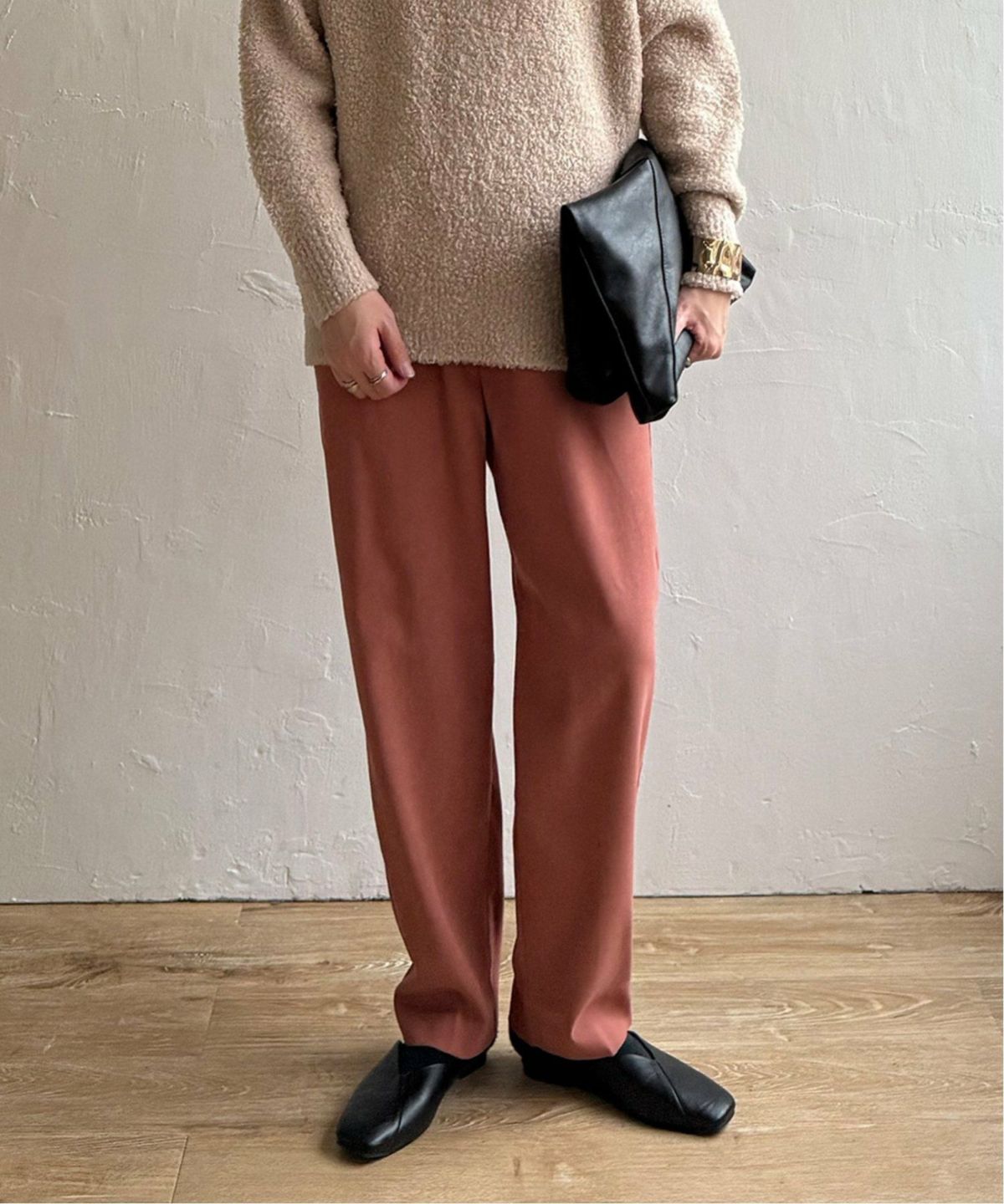 コーラルピンク