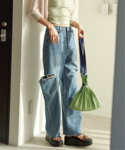 サイドカットスリットストレートパンツ