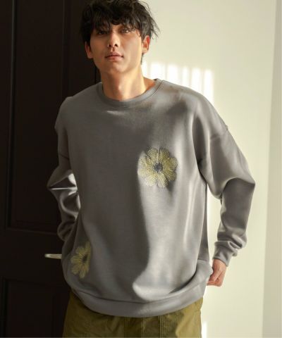 フラワー刺繍ロングスリーブTシャツ