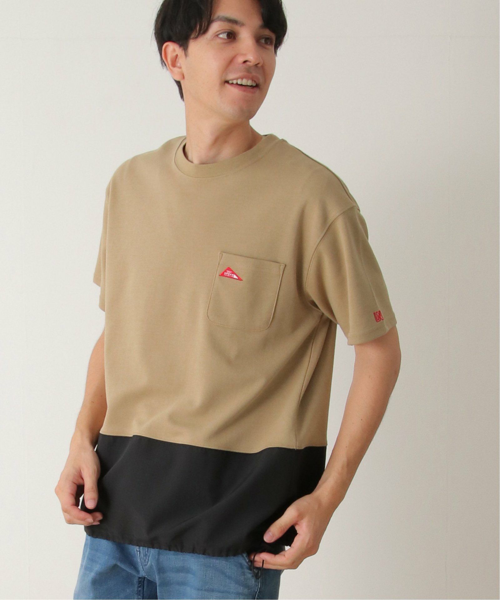 ベージュ