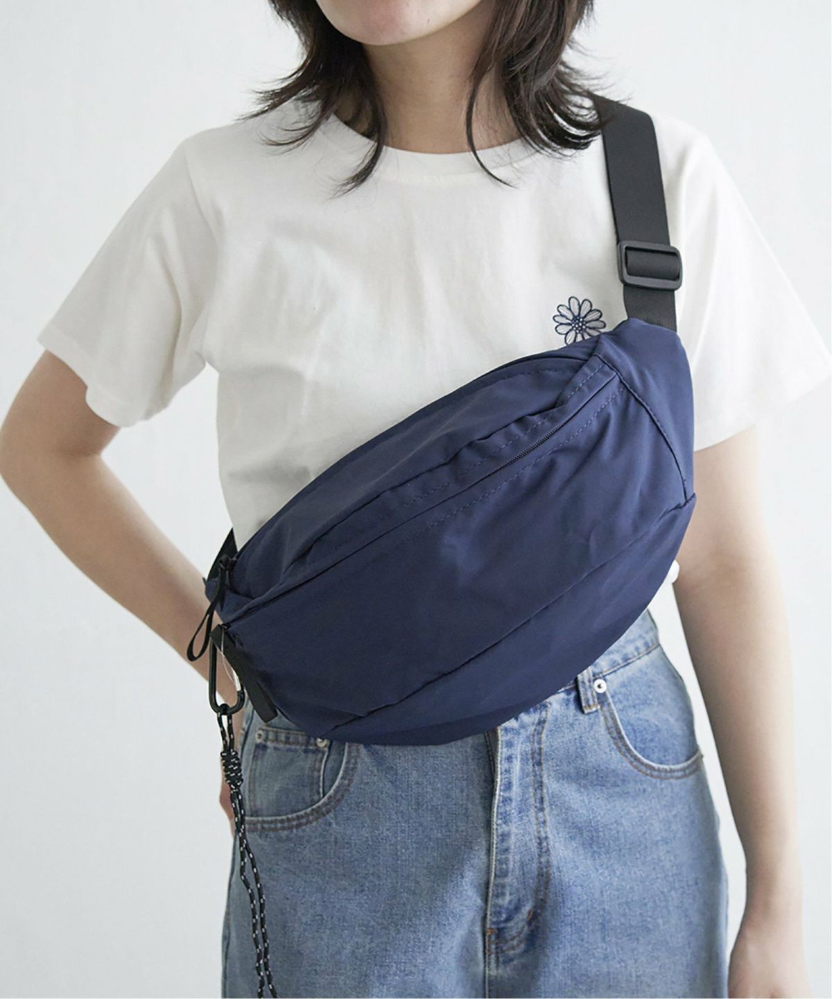 ネイビーブルー