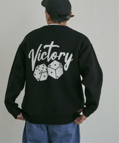 バックロゴ&モチーフ クルーネックニット