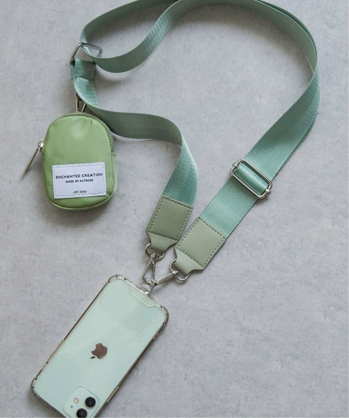 ライムグリーン