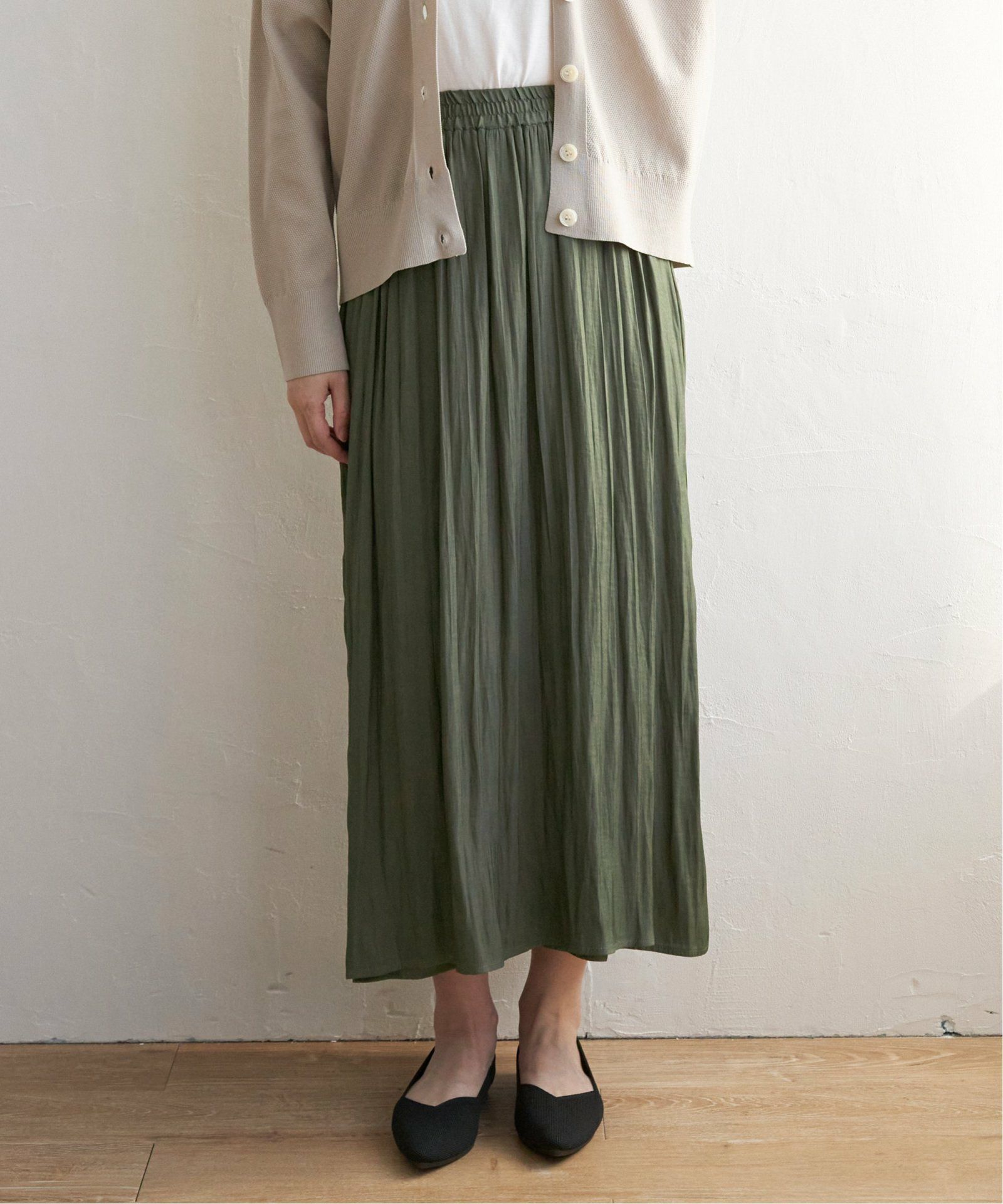 ダークグリーン